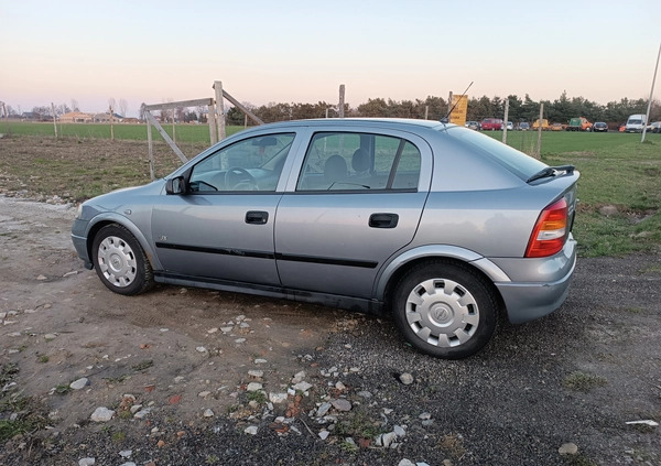 Opel Astra cena 5500 przebieg: 245662, rok produkcji 2006 z Łęczna małe 46